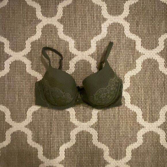 Victoria's Secret Other - Victoria’s Secret body by Victoria lined Demi bra size 36DD